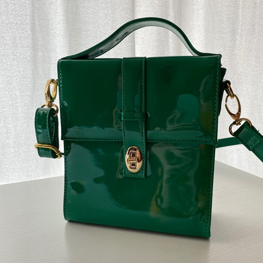 Forever 21 Faux Patent Leather Purse